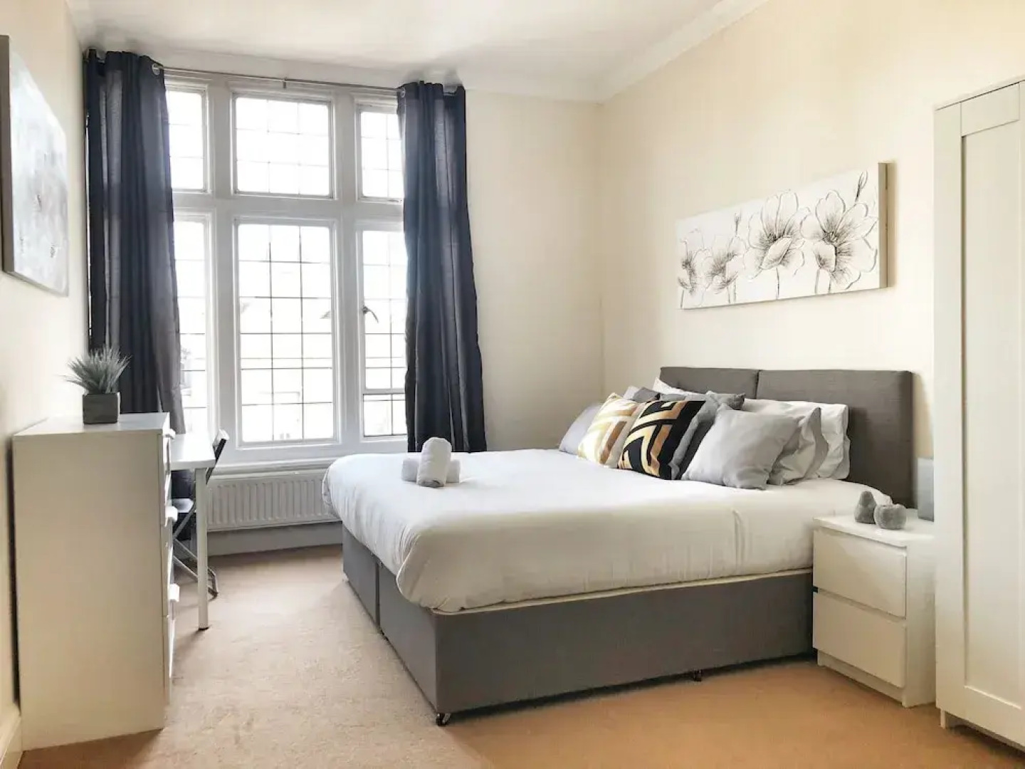 Apartment in Central Historic Rochester