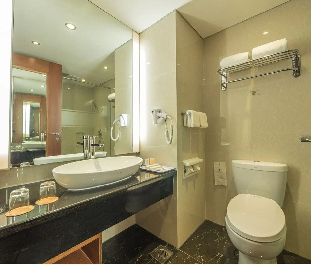 Nirwana Resort Hotel