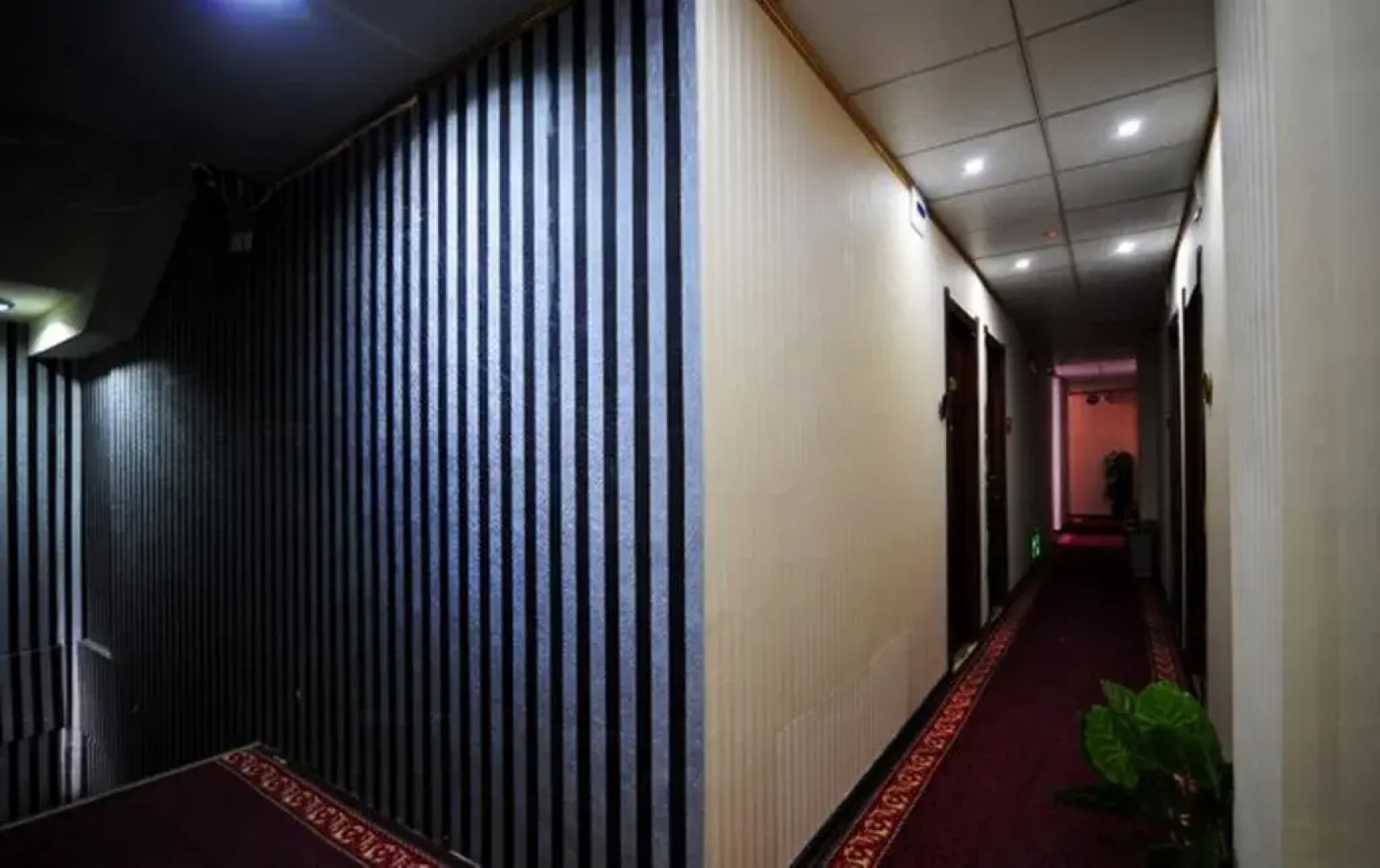 Deyi Business Hotel