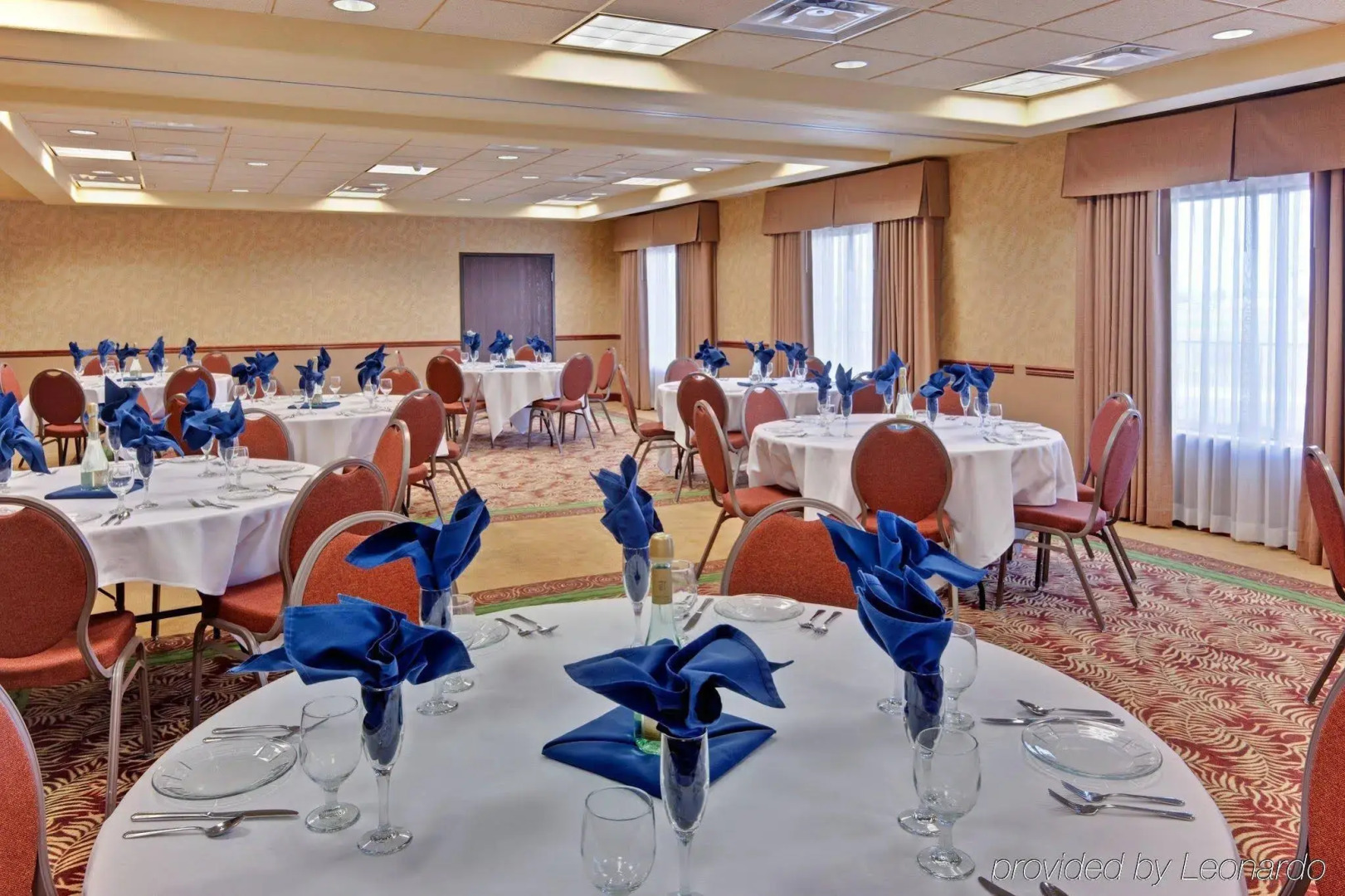 Holiday Inn Express & Suites Yuma by IHG