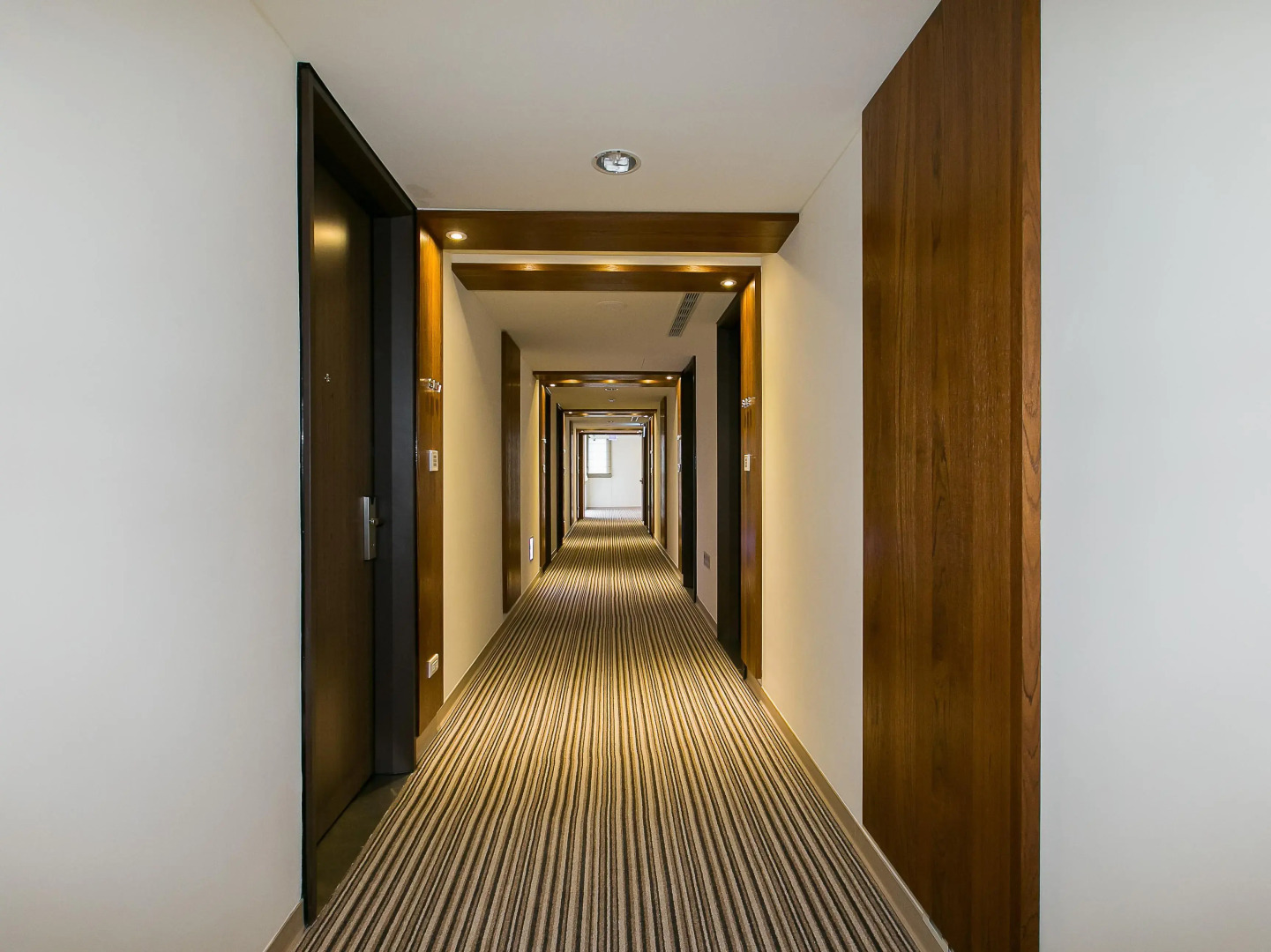 Lealea Garden Hotels - Sun Lake