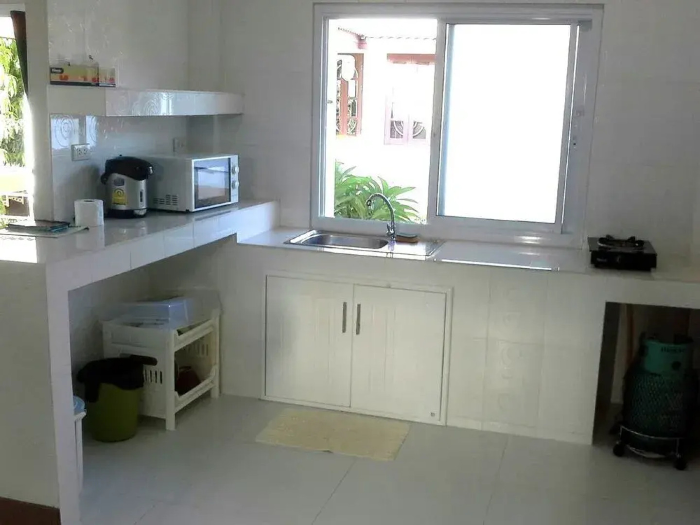 Krisada Beach Resort