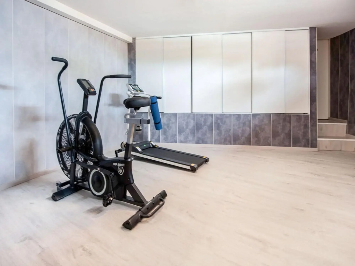 Luxurious Villa in Les Issambres with swimming pool and Sauna