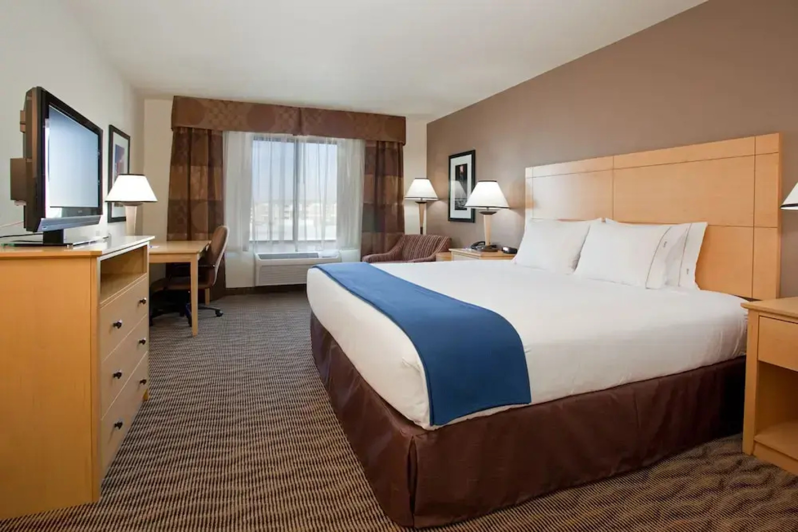 Holiday Inn Express & Suites Salt Lake City West Valley
