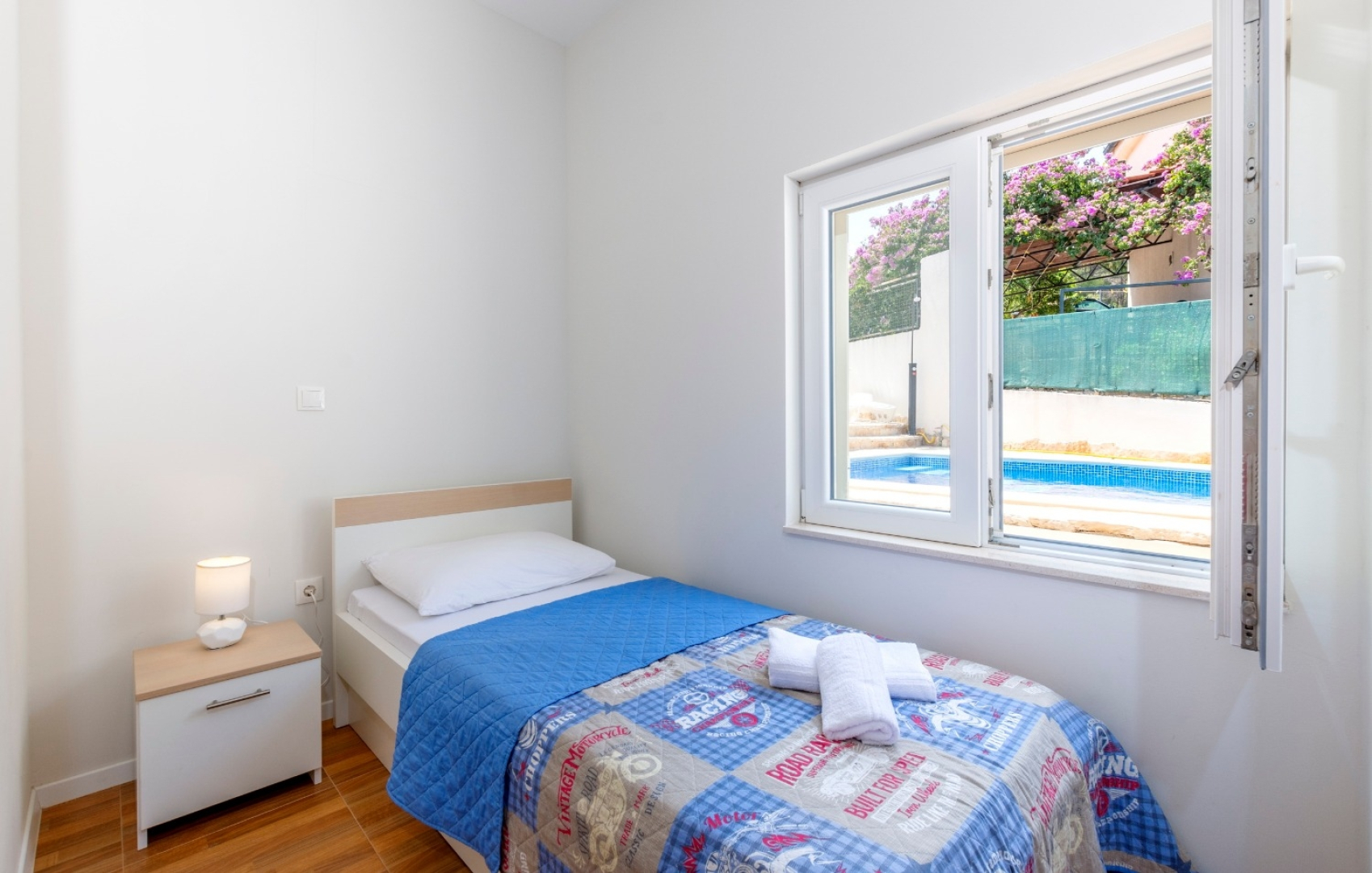 Apartment Dalis - open swimming pool: A2 prizemlje Cove Osibova (Milna), Island Brac