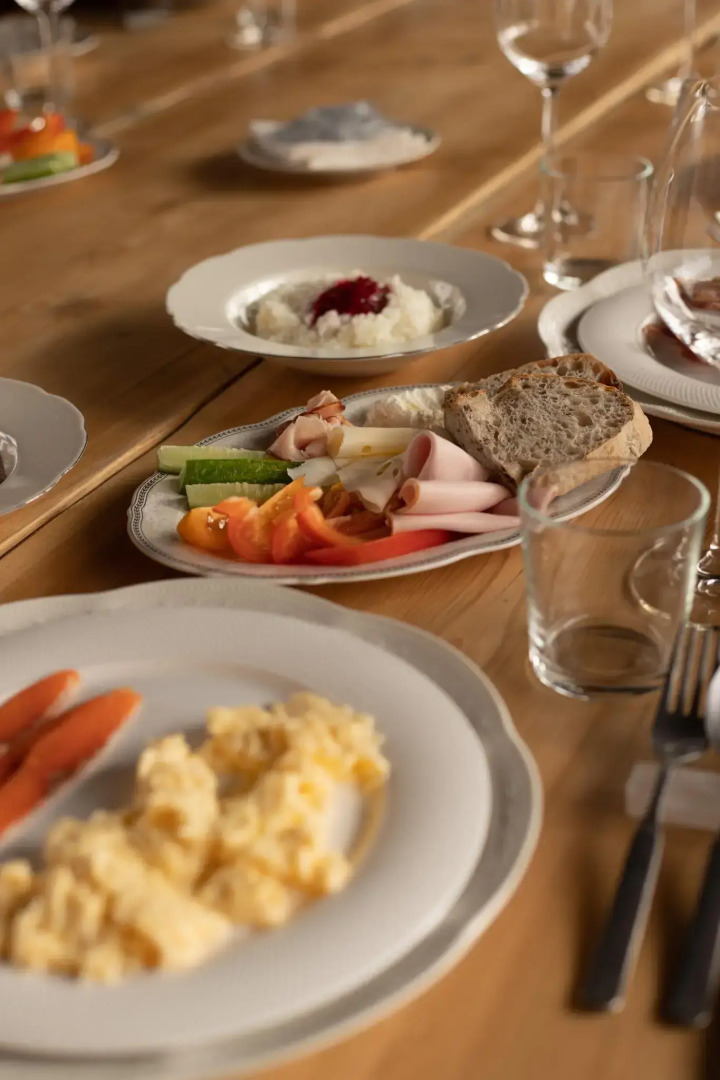 Khan Glamping Goloustnoye (Хан Глэмпинг Голоустное)