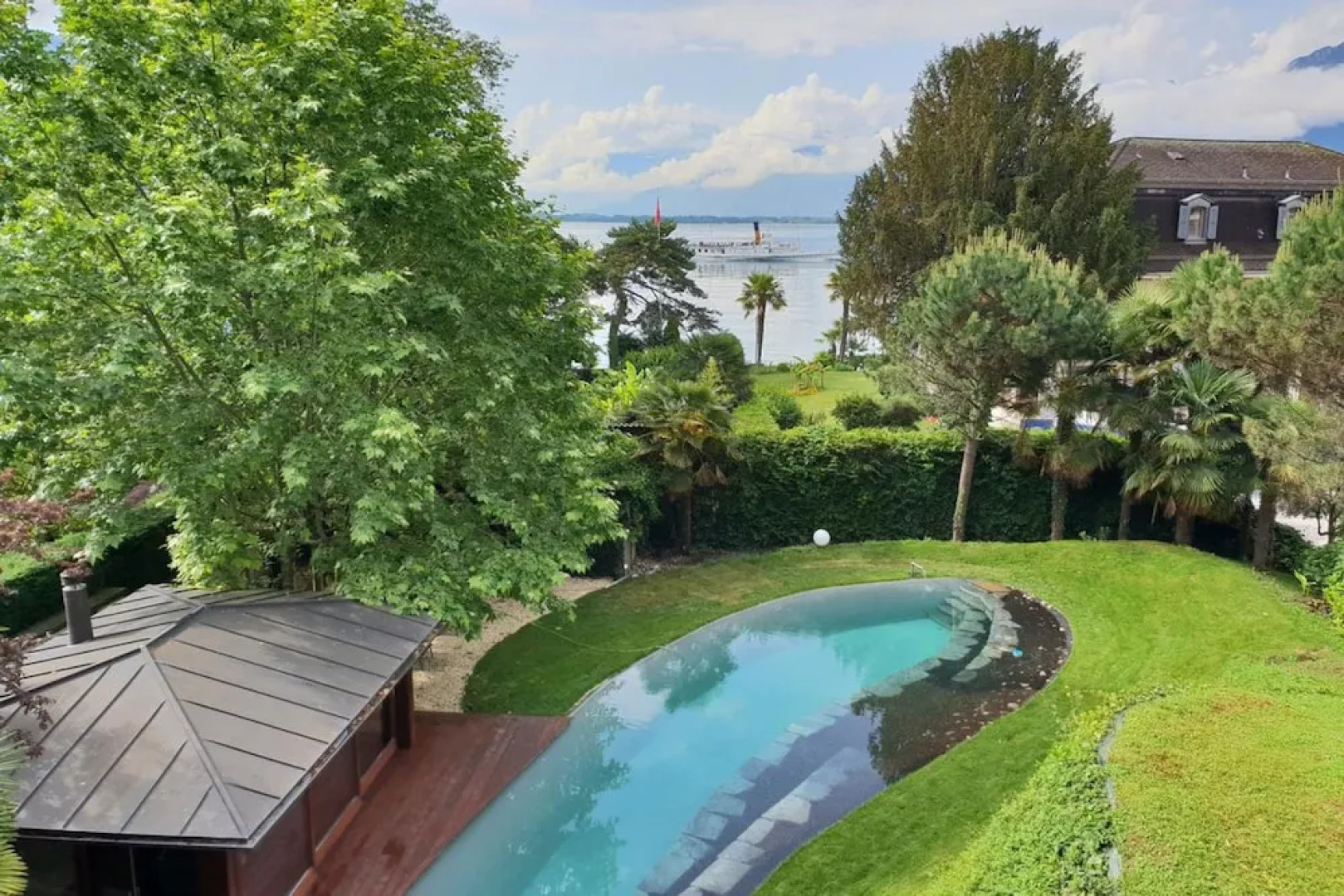 Montreux Rotana Villa