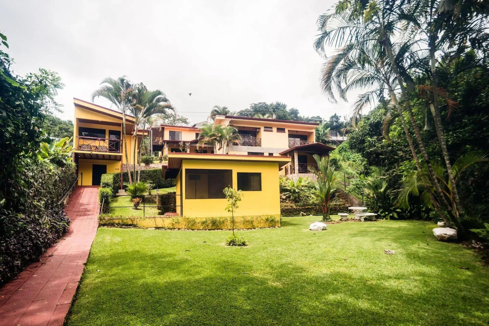 La Terraza Guest House B&B