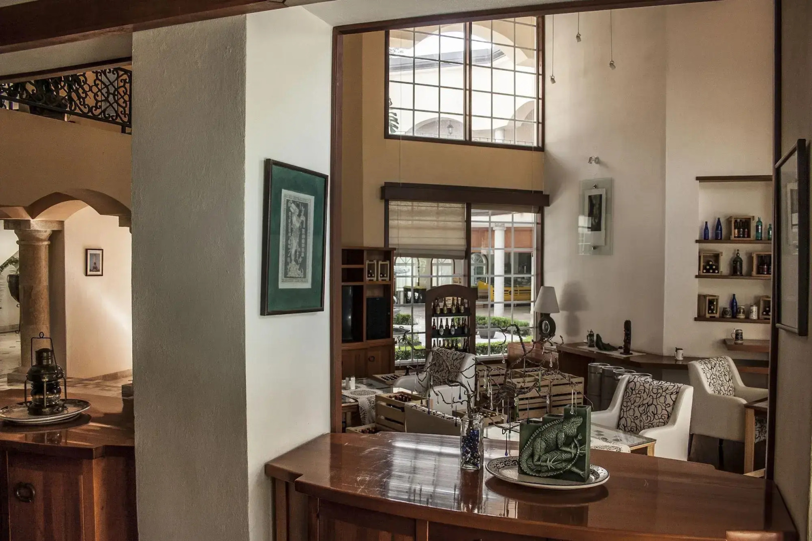 La Esmeralda en el Encanto Hotel Petit