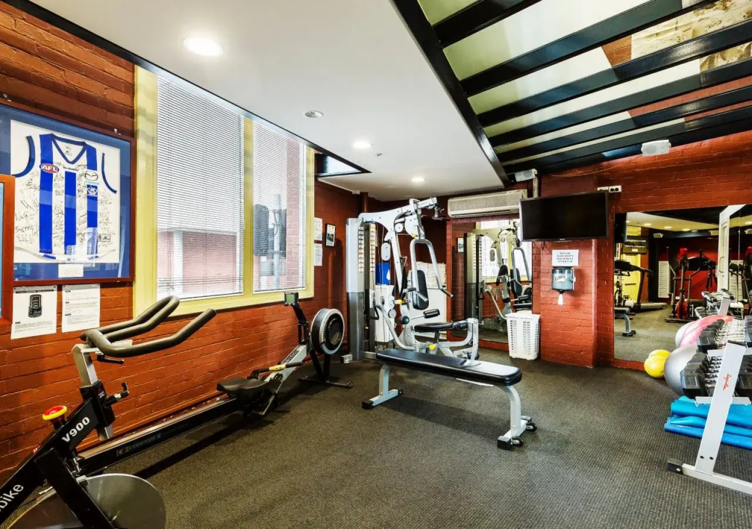 The Old Woolstore Apartment Hotel