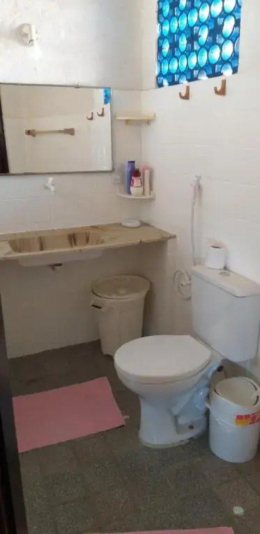 Casa duplex em frente ao mar, com 5 quartos.