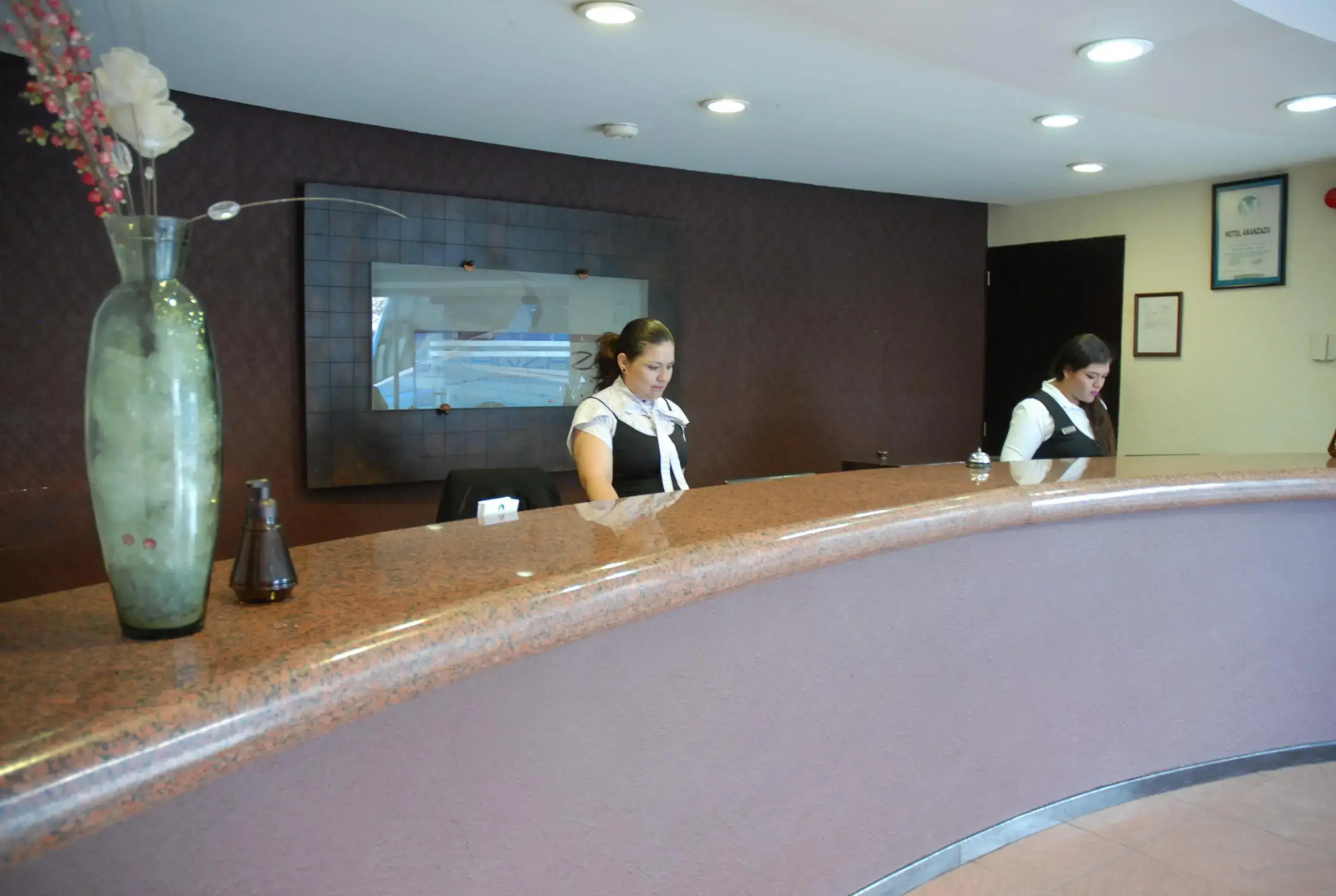 Aranzazu Plaza Kristal Aguascalientes