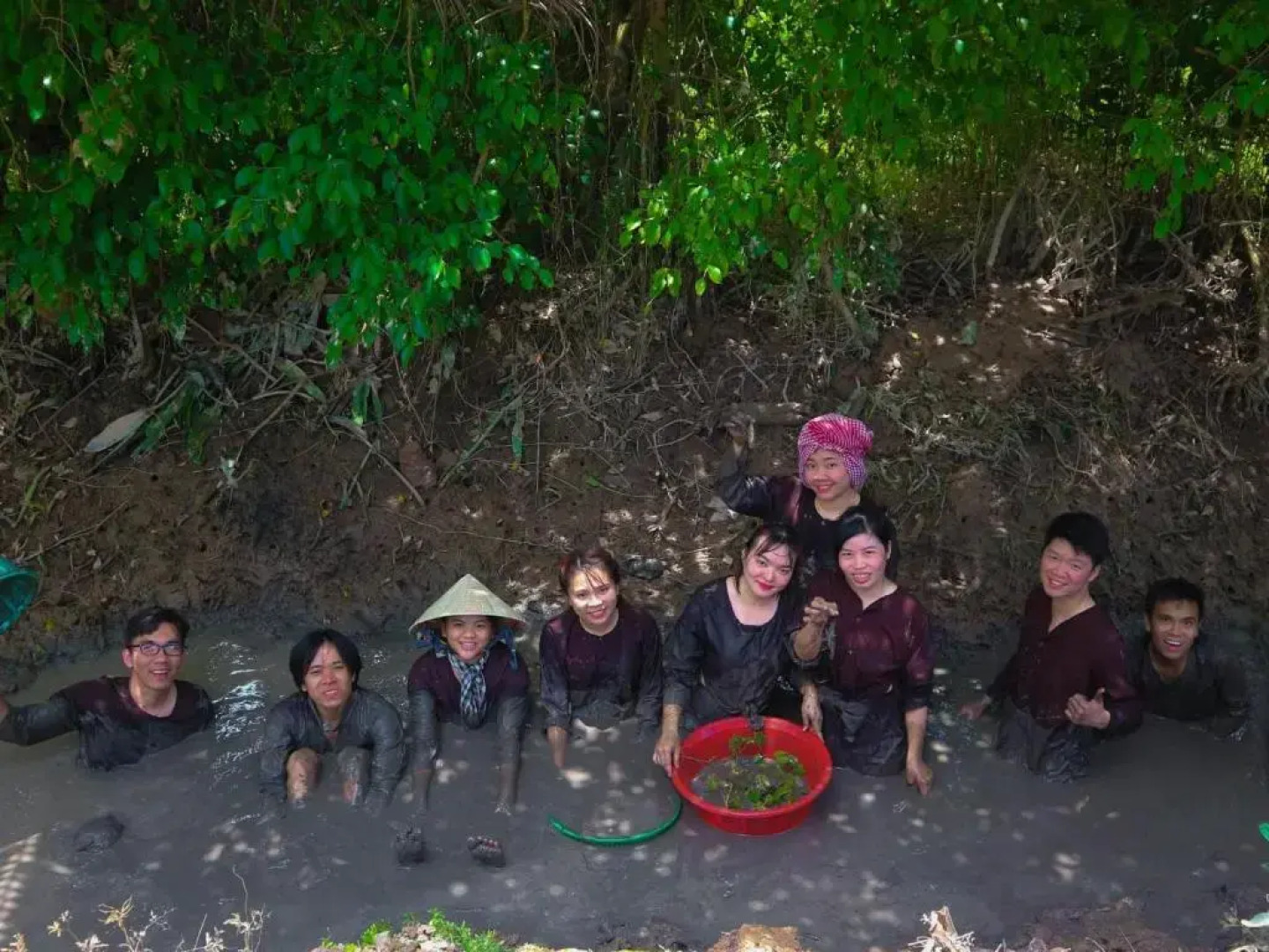 Rooster Mekong Garden & Villas