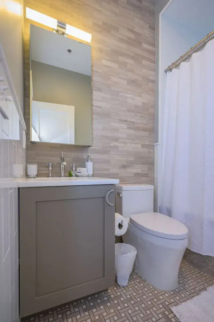 Deedee'S Downtown Hoboken