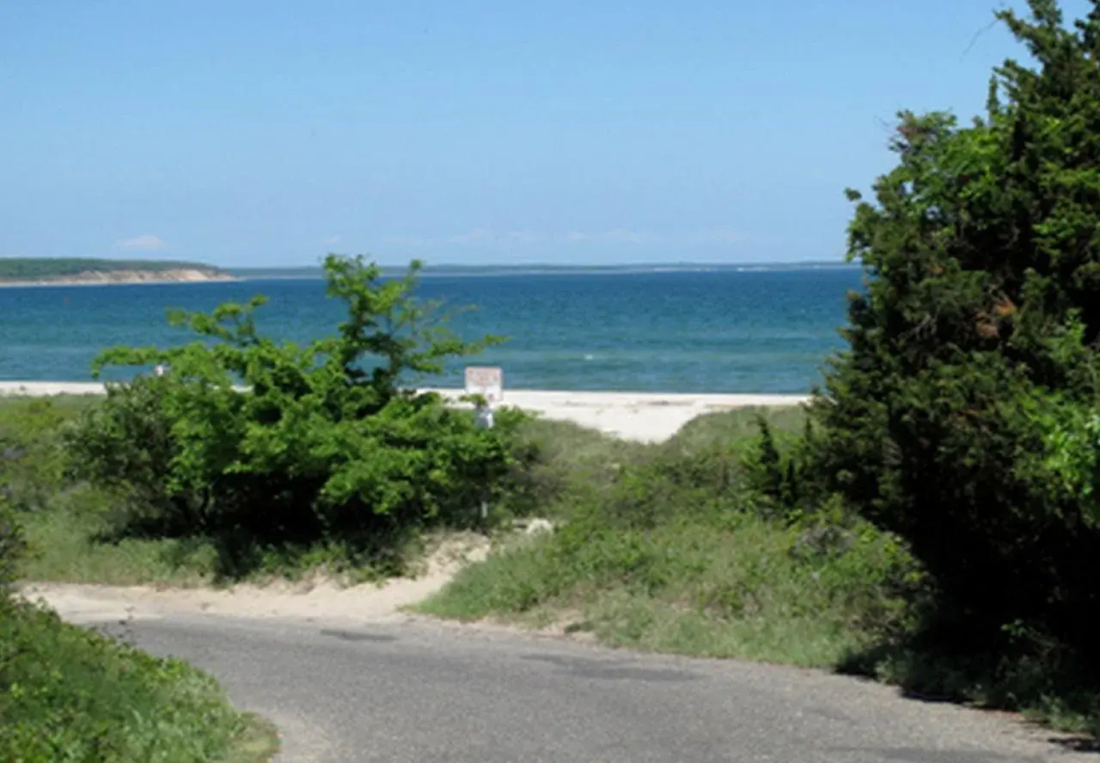 Hamptons on the Bay