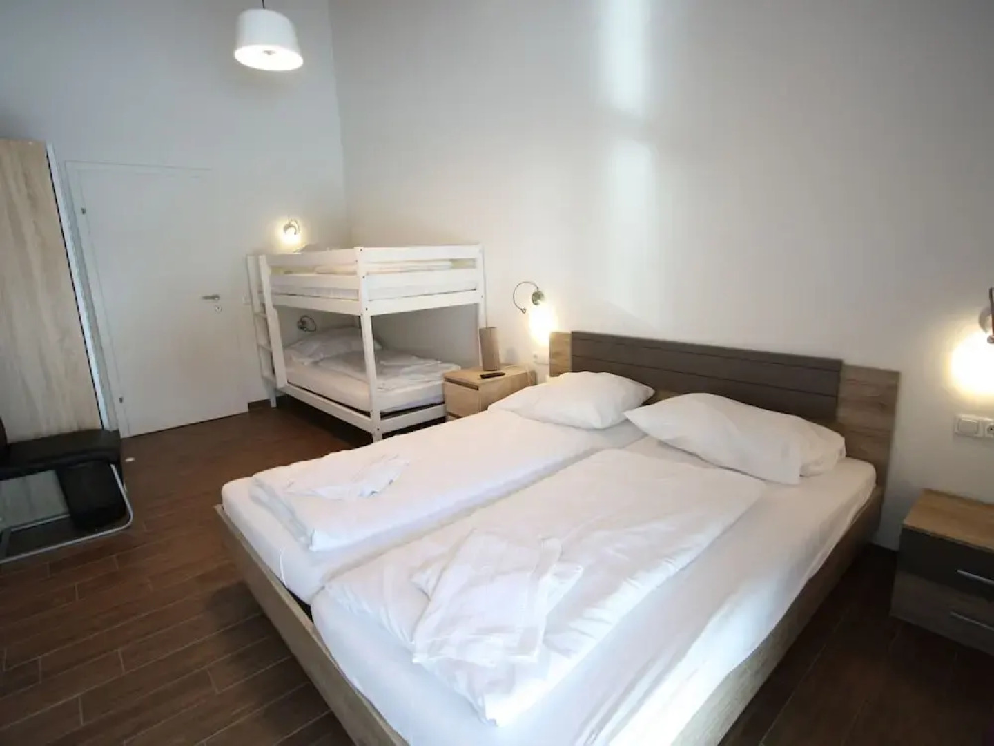 Modern Apartment In Salzburg With Balcony