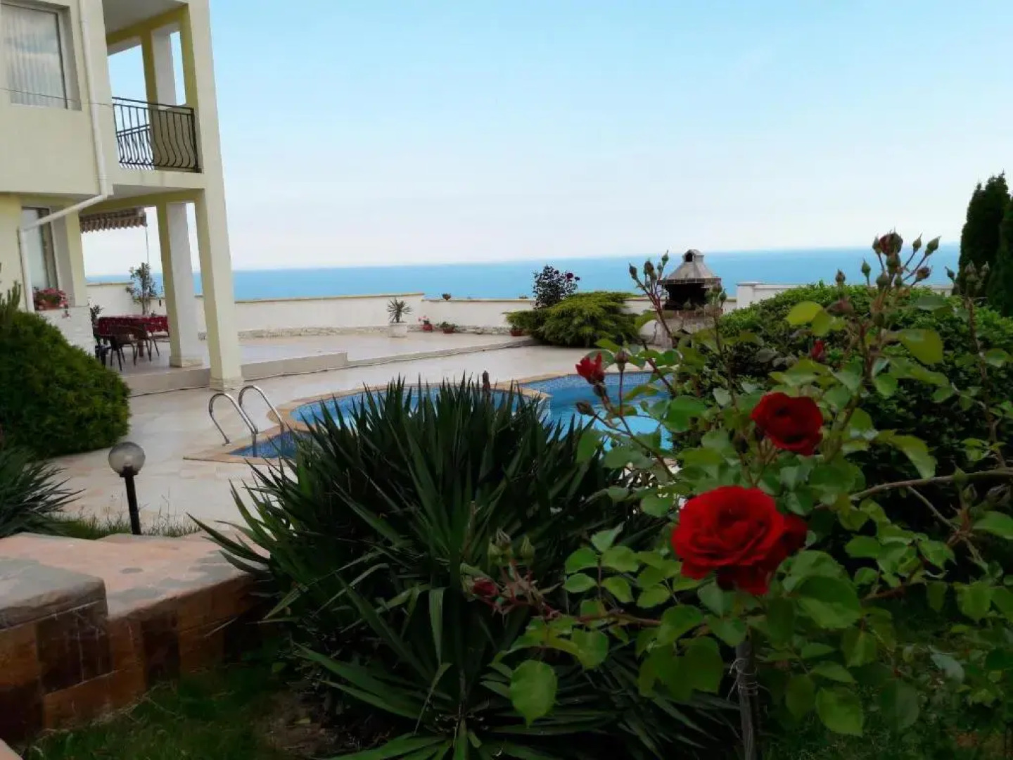 Villa Byala Grape House