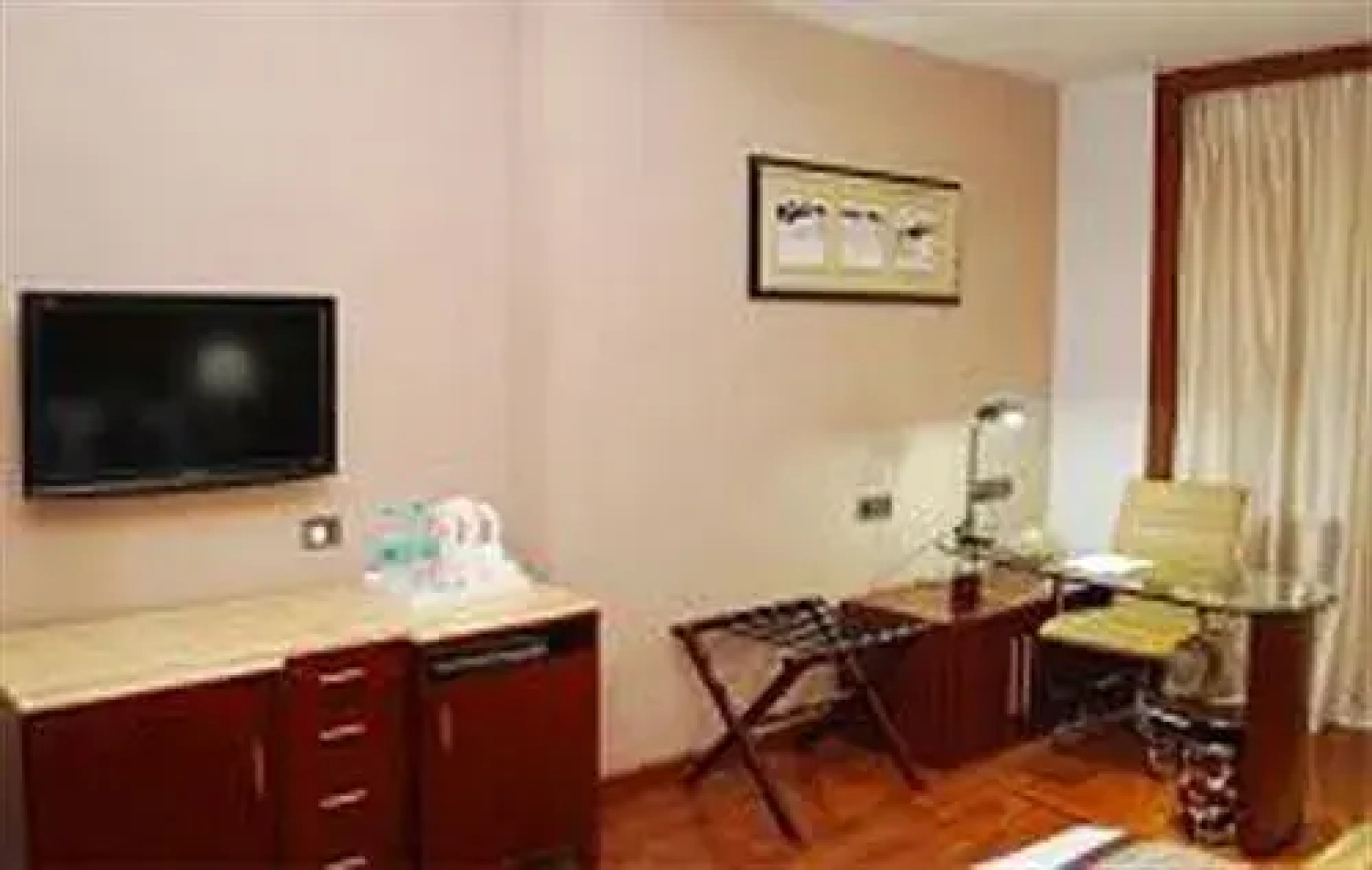 Clarks Inn Apple Tree