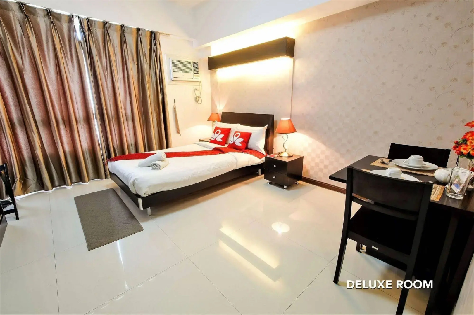 Sunshine City Suites
