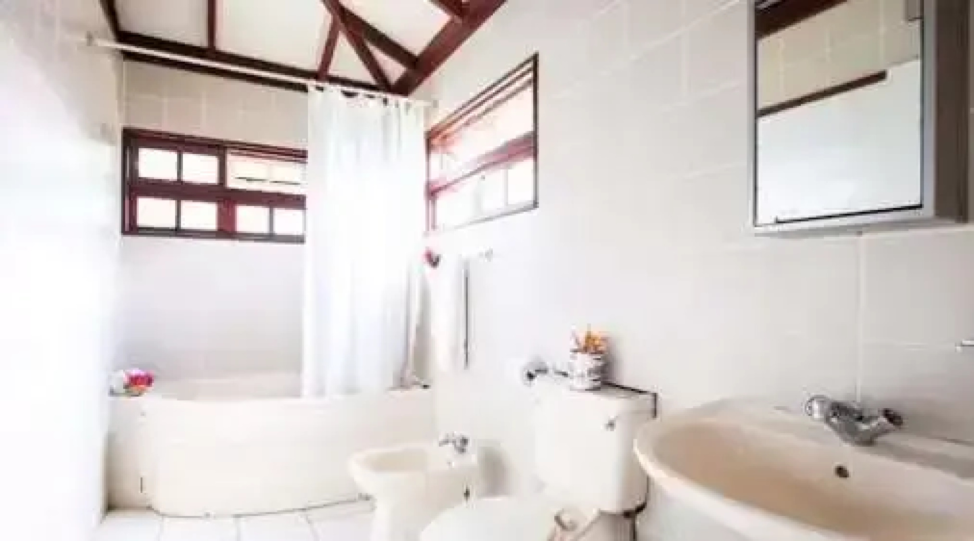 Portsmouth Beach Hotel