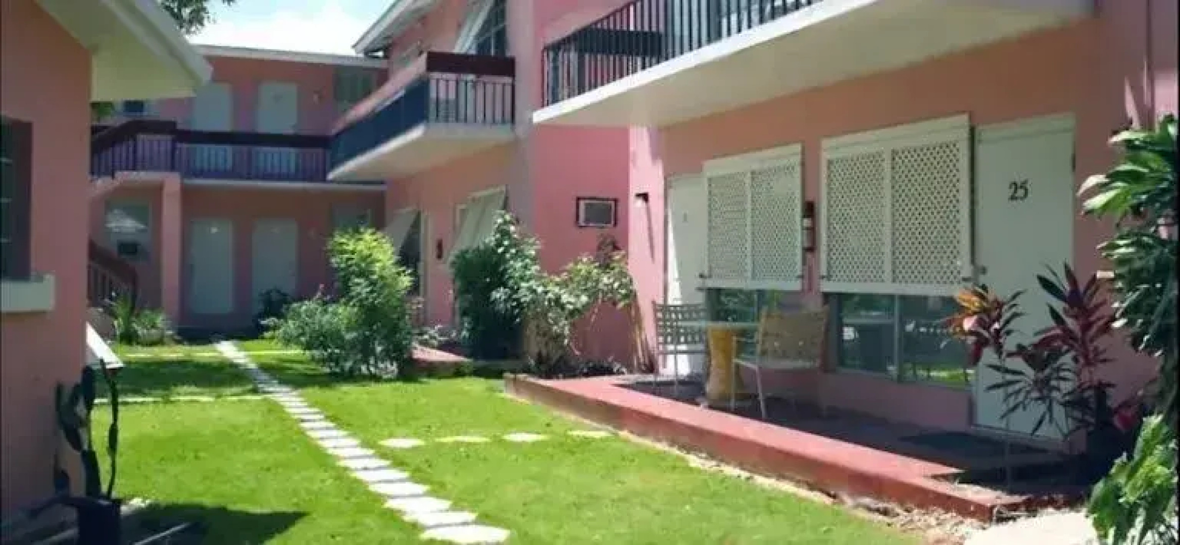 Orchard Garden Hotel & Suites