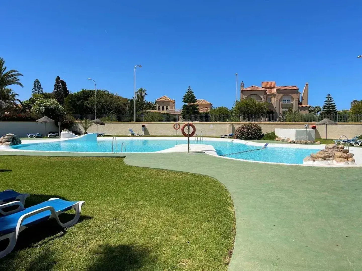 Belvilla by OYO Minarete 13B