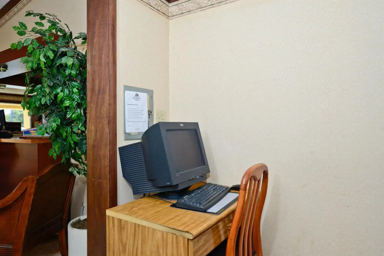 Americas Best Value Inn & Suites Warren Detroit