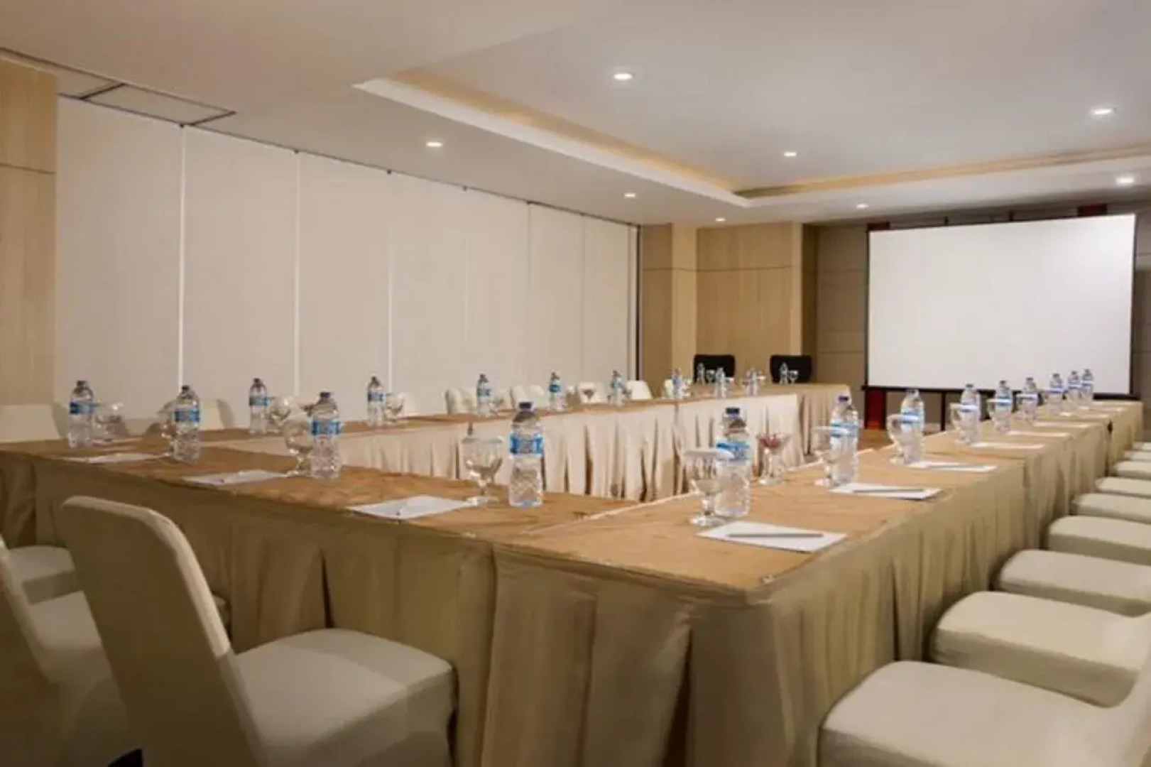 Hotel Santika Mega City Bekasi