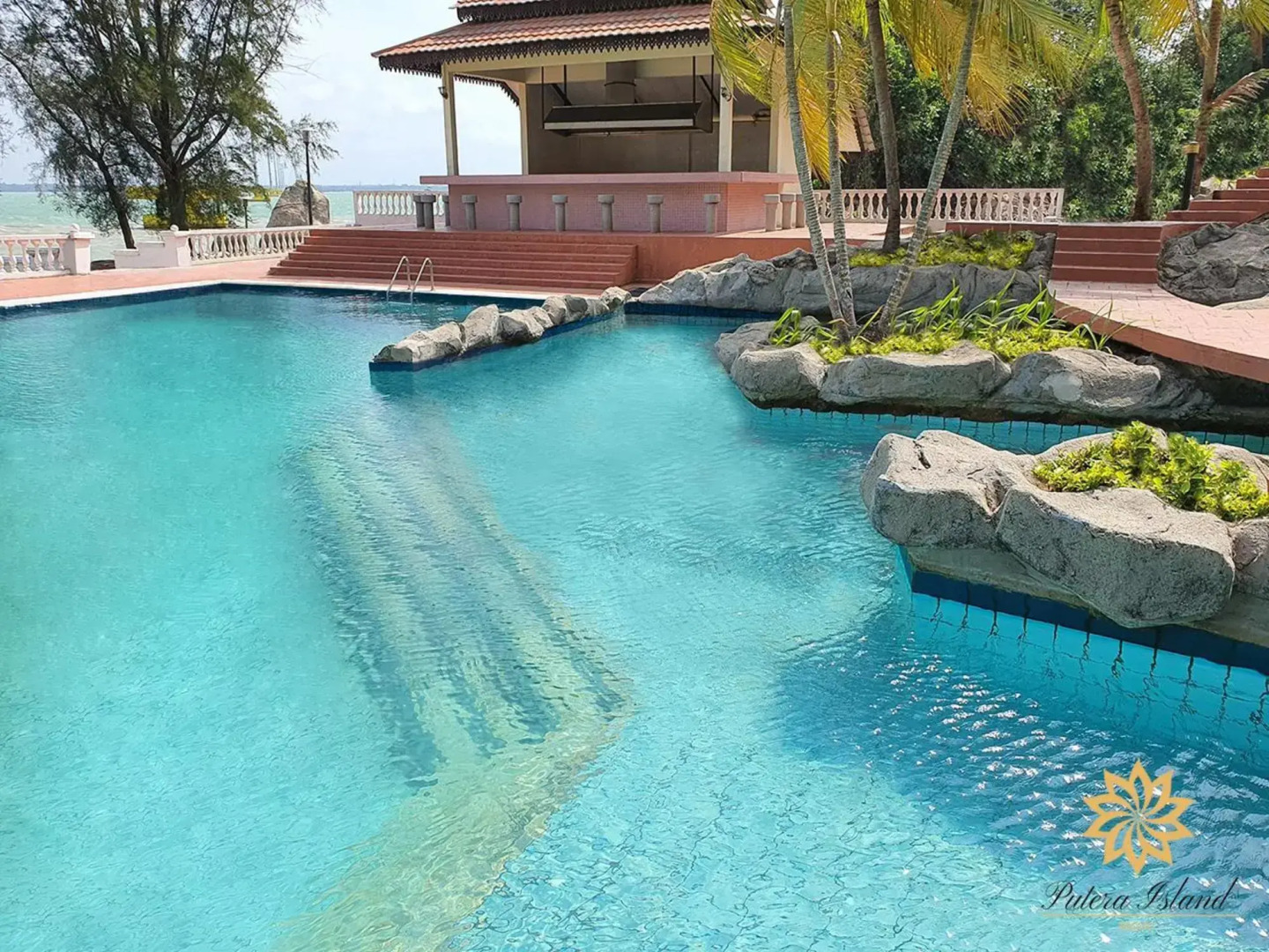 Putera Island Resort