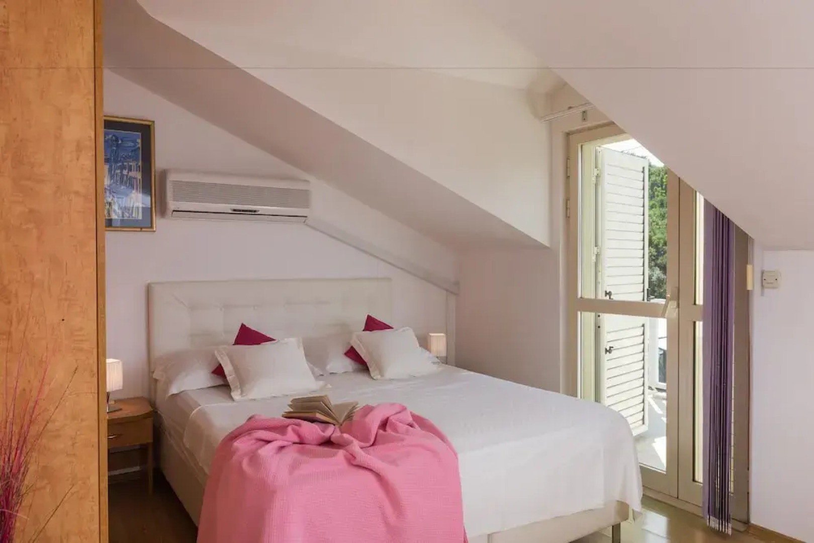 Apartments Carol Royal