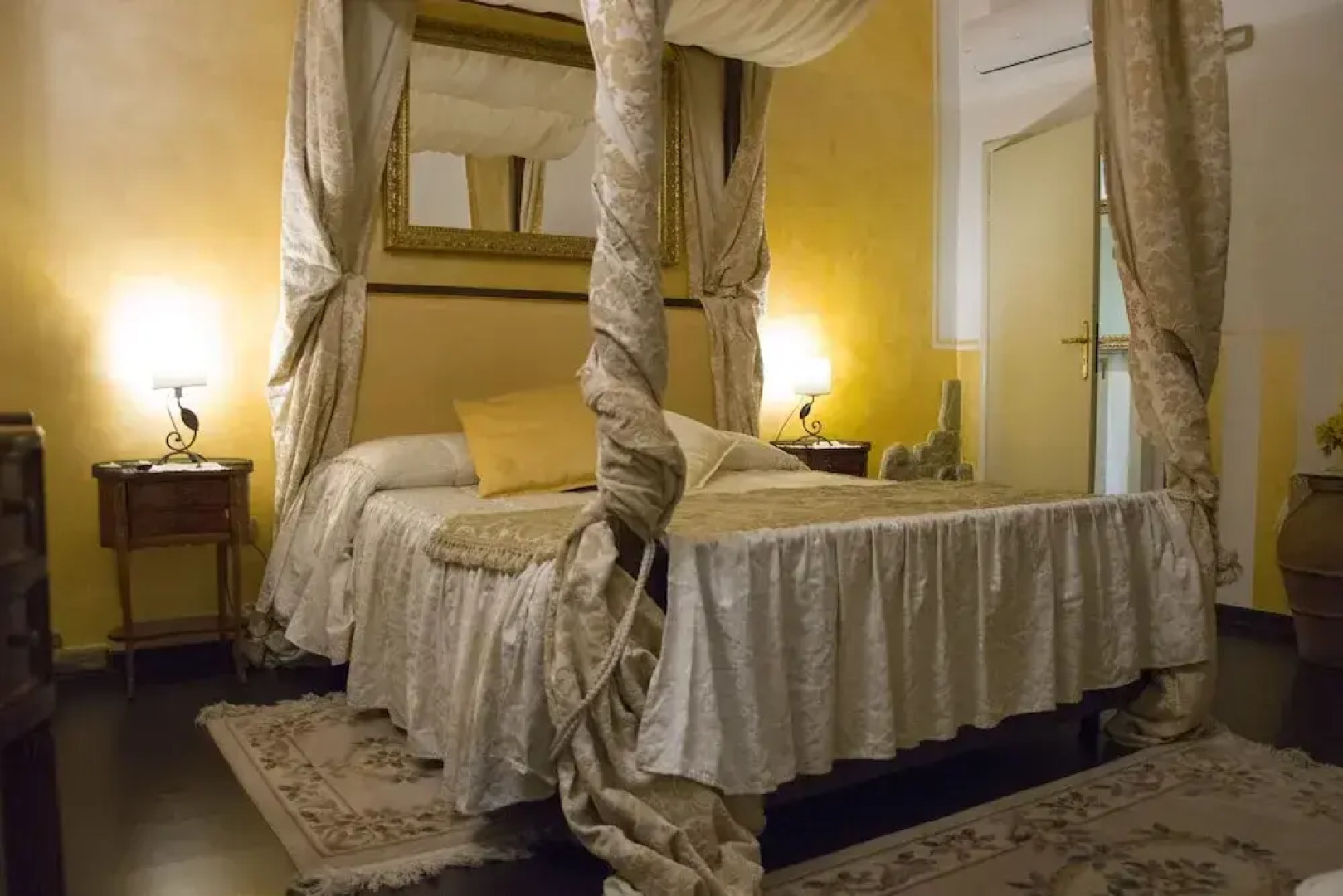 Aura Toscana Boutique