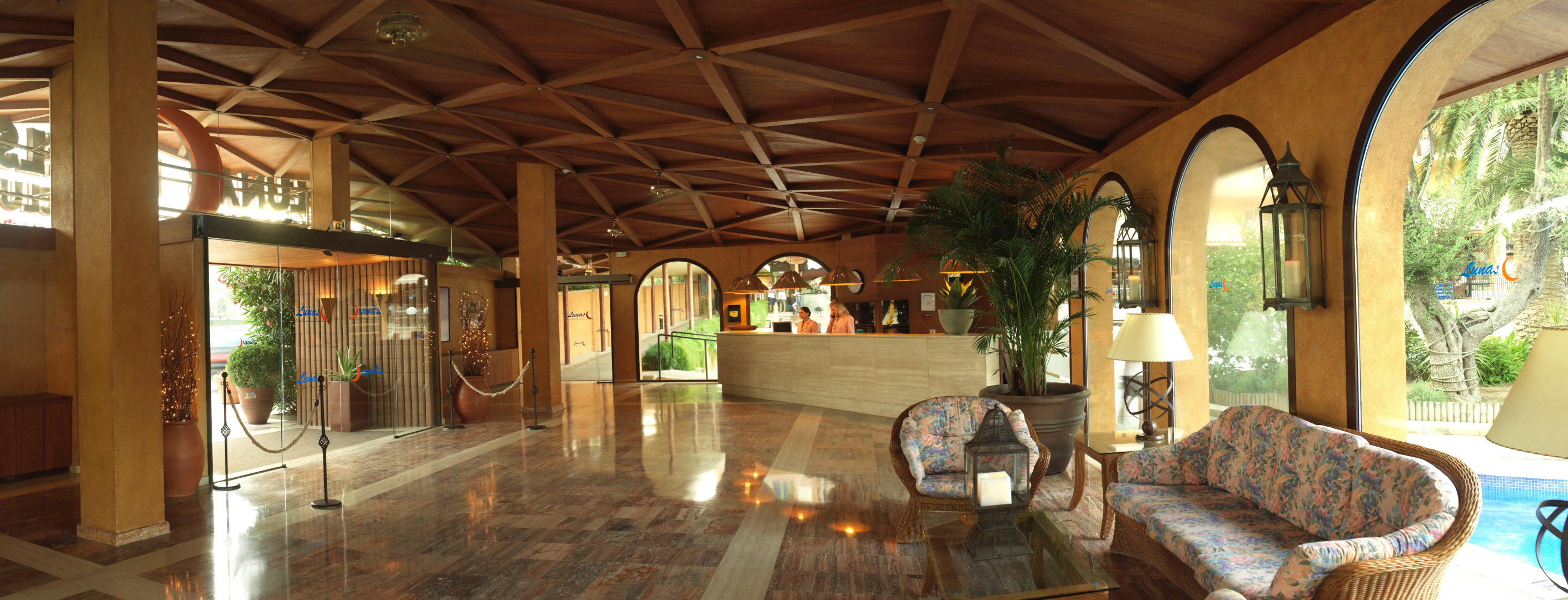 Luna Club Hotel Yoga & Spa