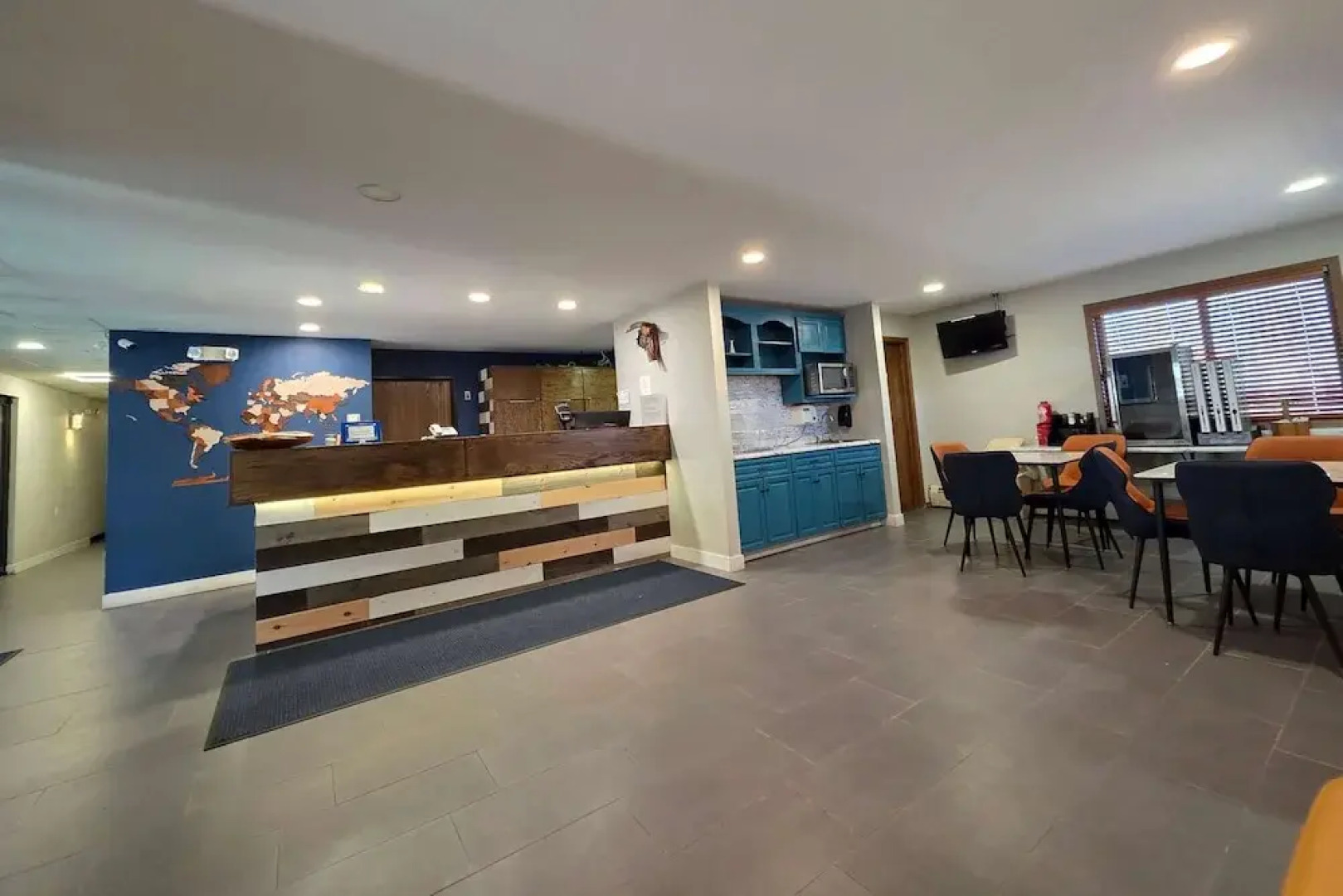 Super 8 by Wyndham Hayward WI