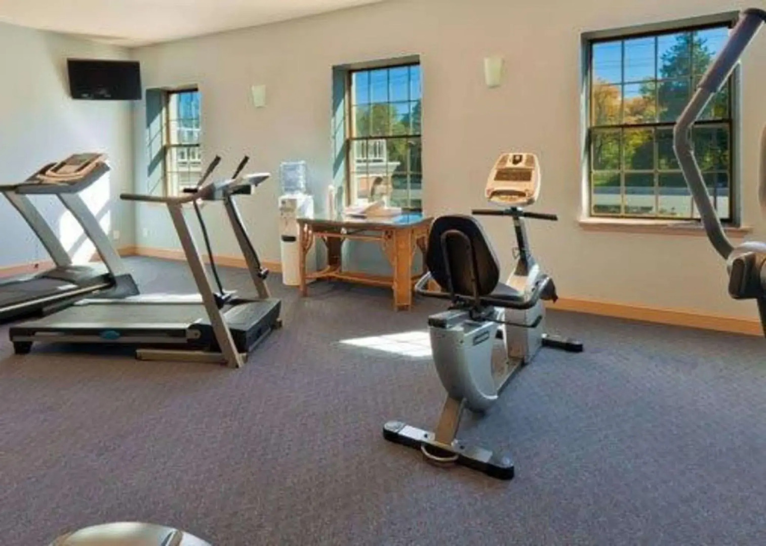 Clarion Hotel Palmer Inn