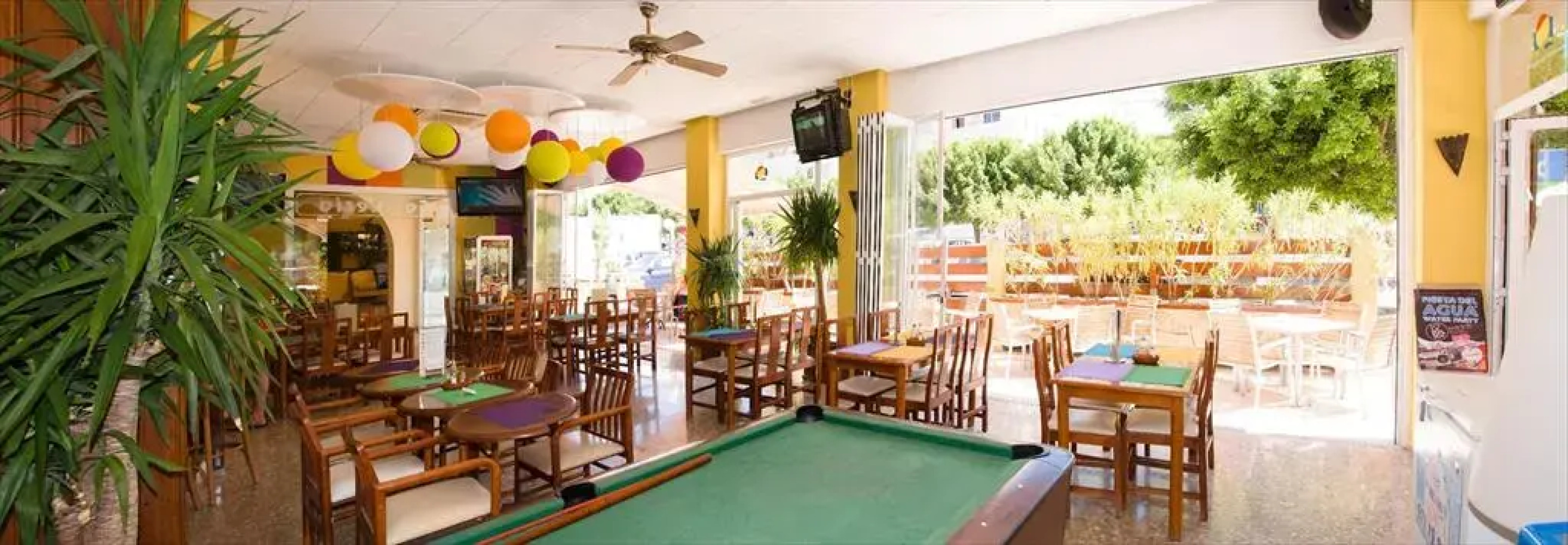 Poniente Playa Aparthotel