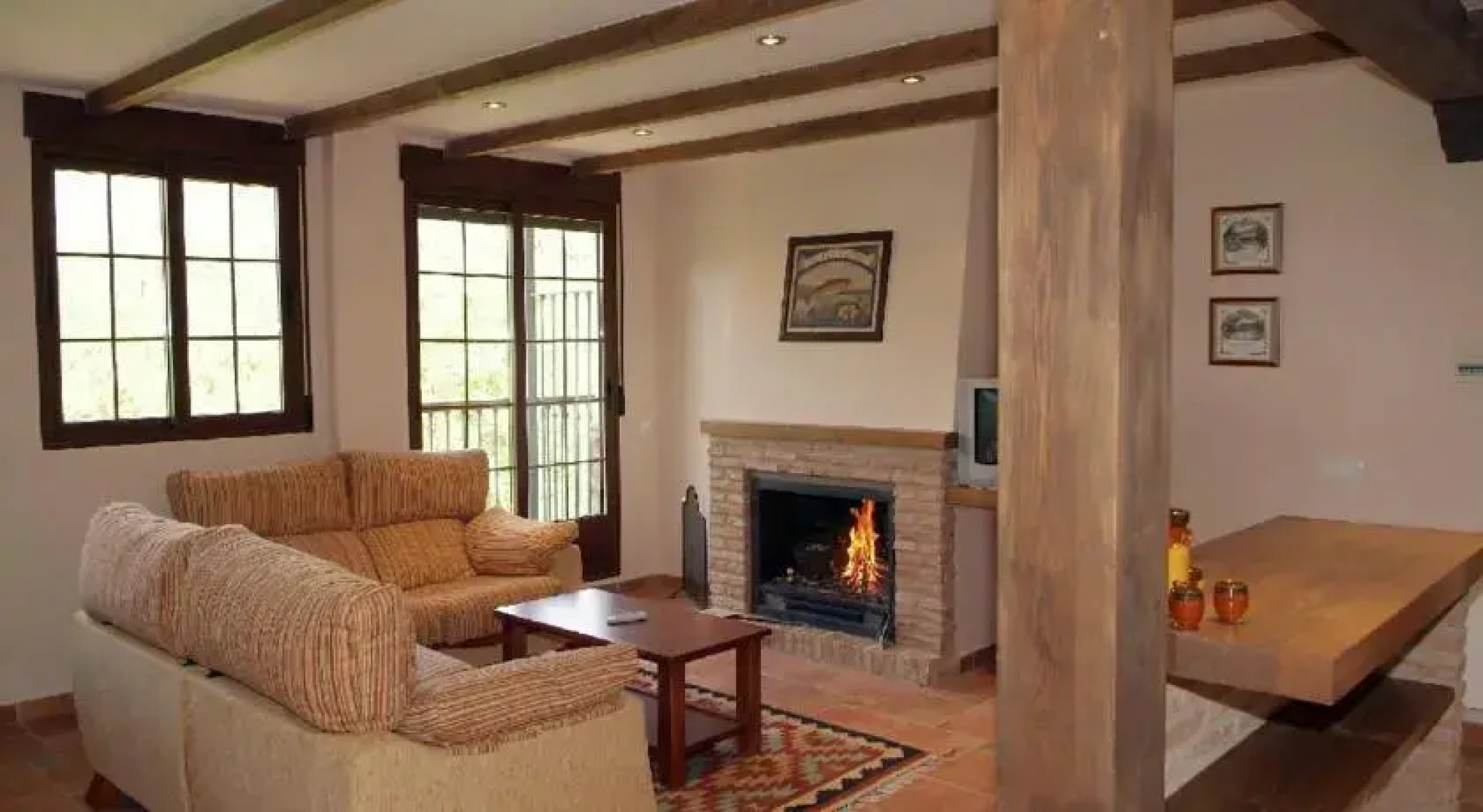 Alojamientos Rurales Navahondona