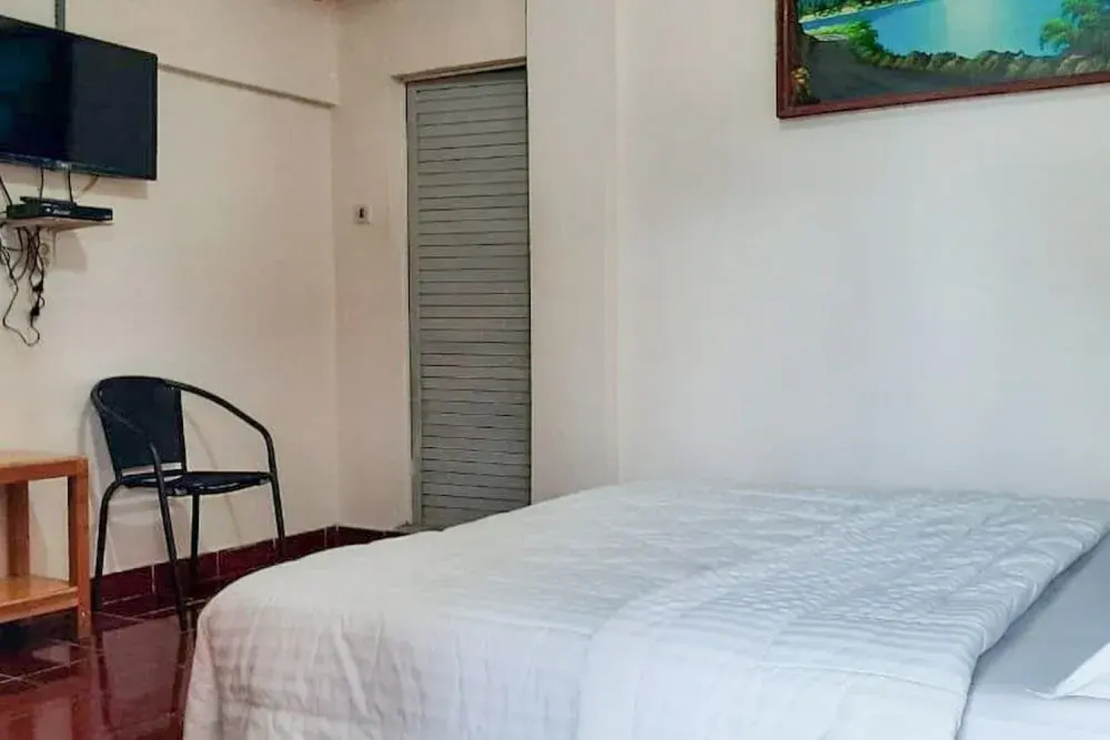 RedDoorz near Pagoda Open Stage Parapat