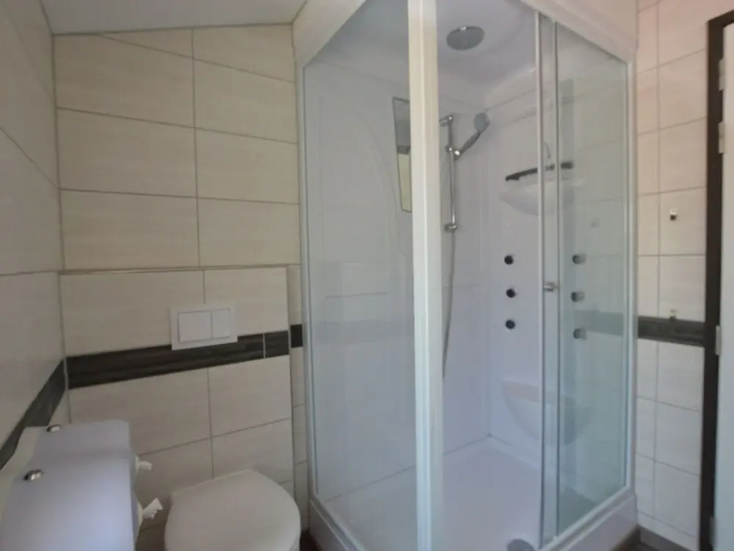 Luxurious Holiday Home with Swimming Pool in Hechtel-Eksel