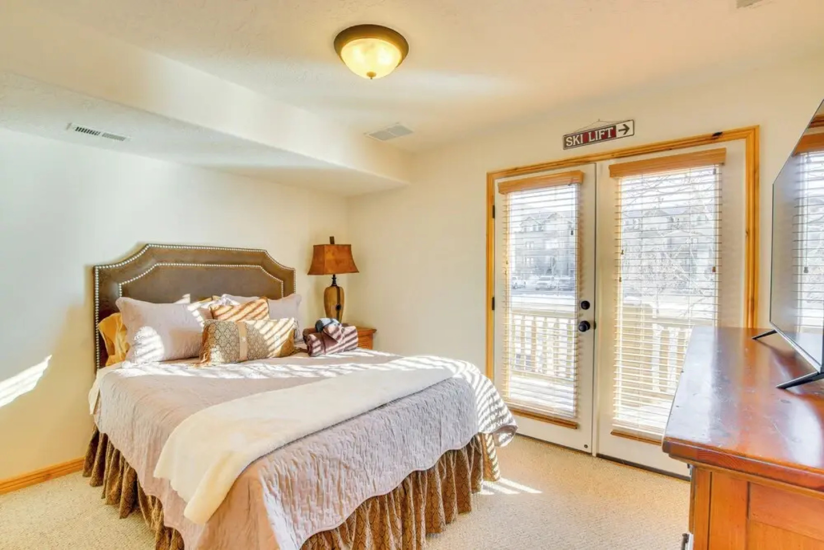 Mtn-view Gem Near Skiing & Golf in Eden!
