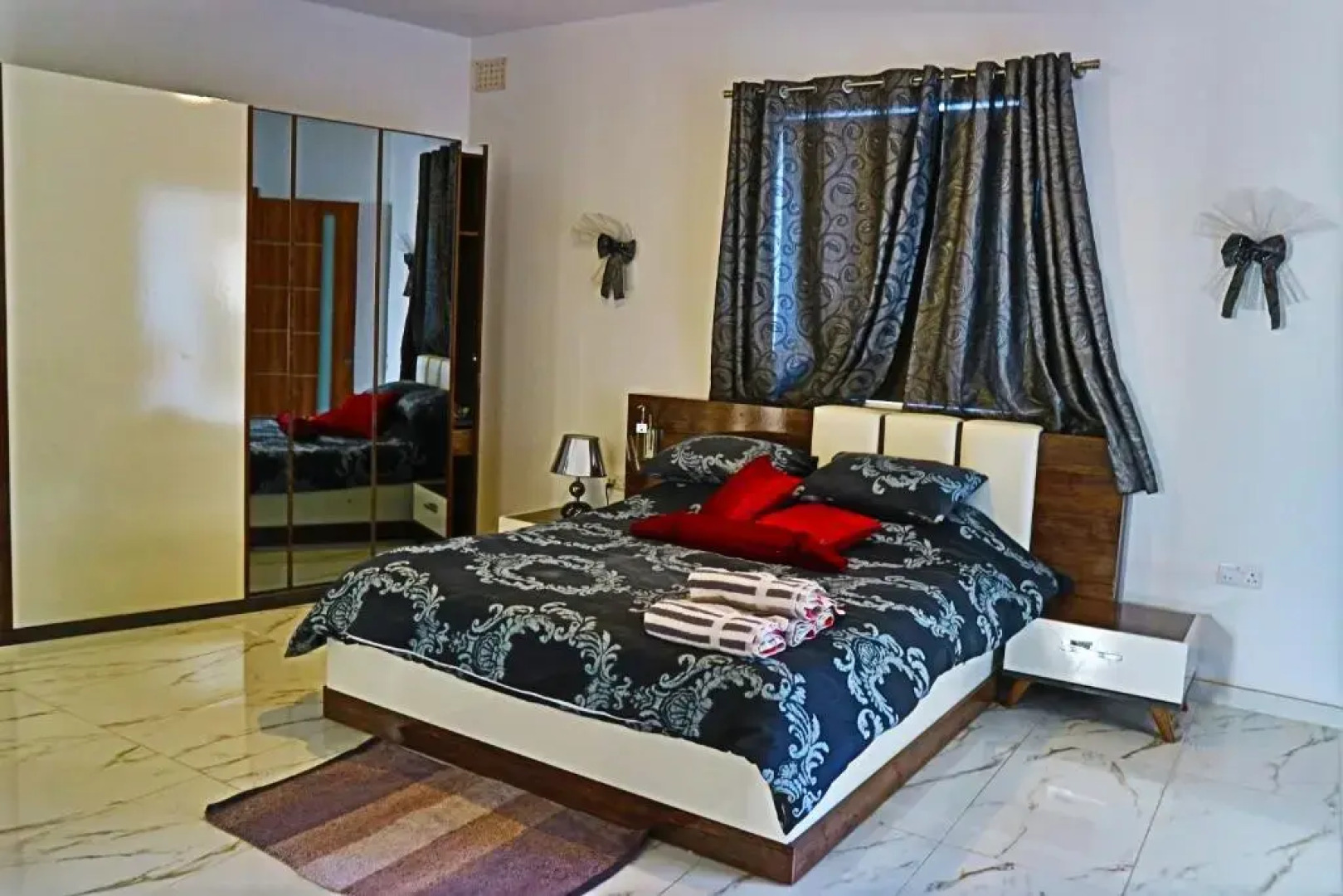 Stunning Views 4 Bedroom Penthouse in Marsaxlokk