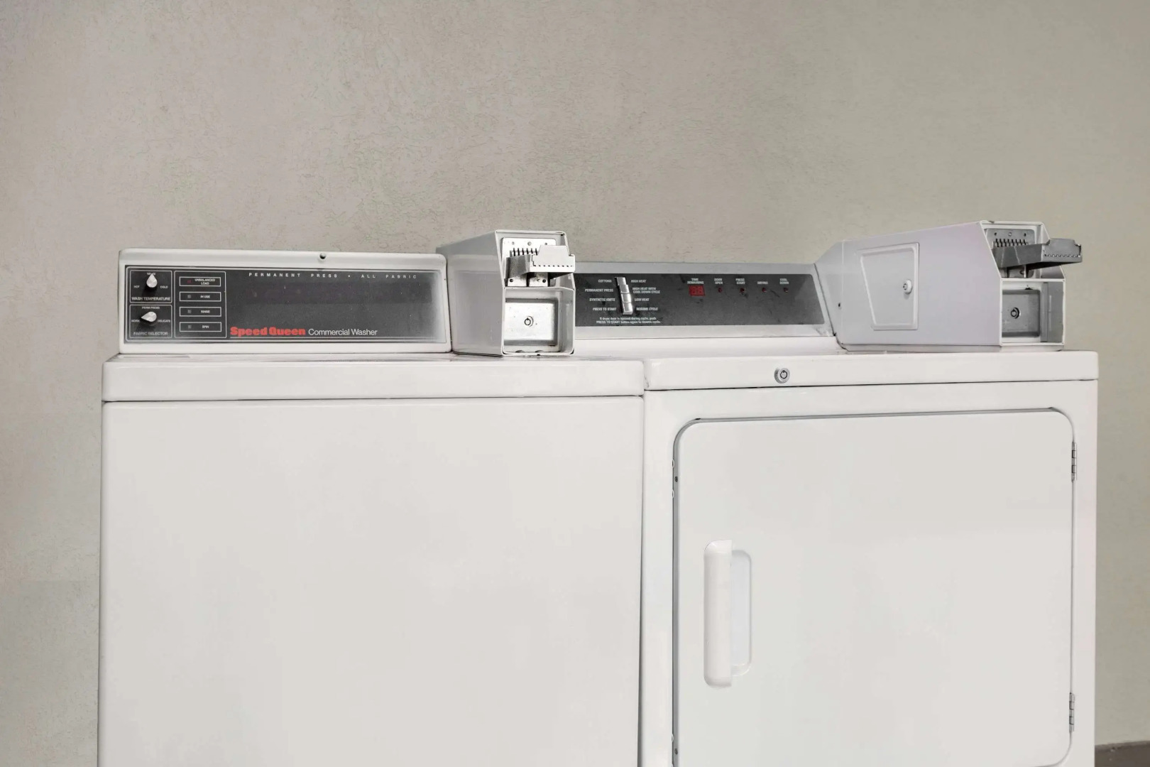 Super 8 by Wyndham Locust Grove