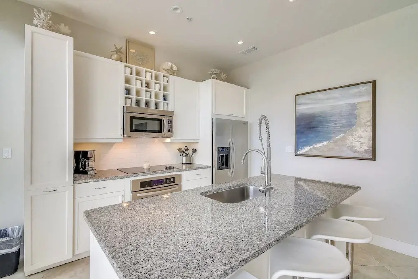 Diamond Beach 212 - Beach Time