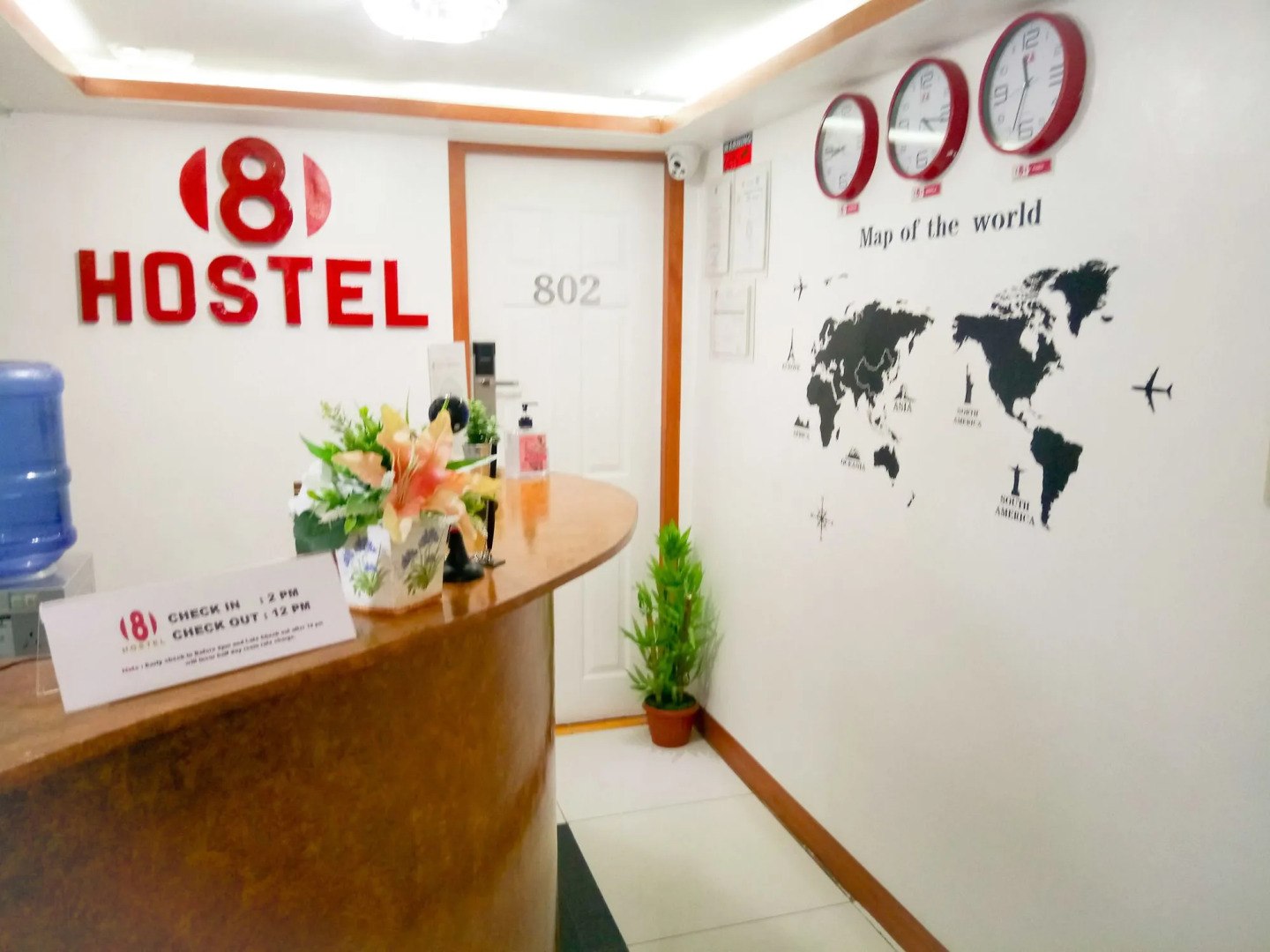8Hostel