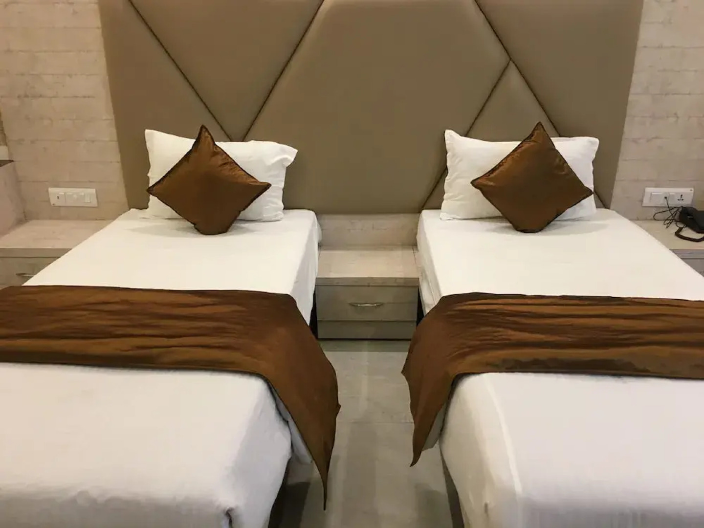 OYO 26627 K 3 Club Residency