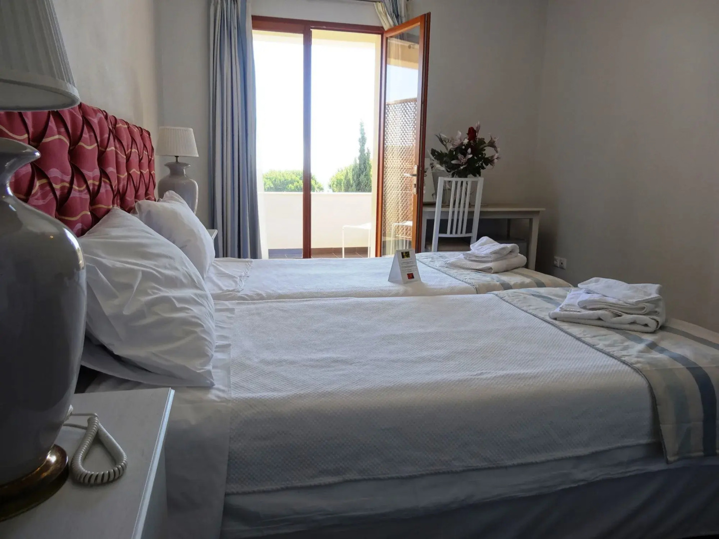 Lagou Raxi Country Hotel