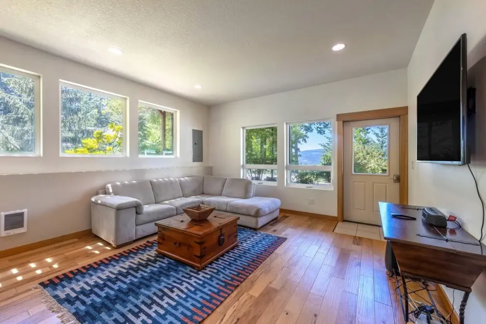 White Stag 4 Bedroom Home by RedAwning