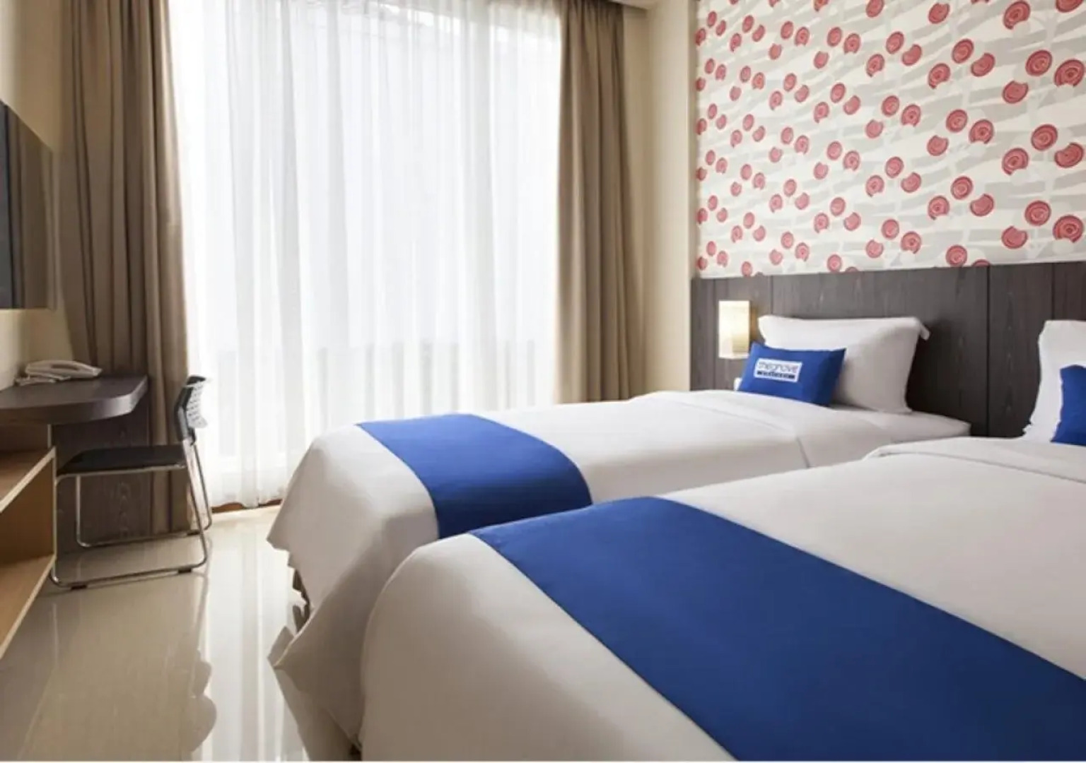 Lunara Home Living by Daphna Management