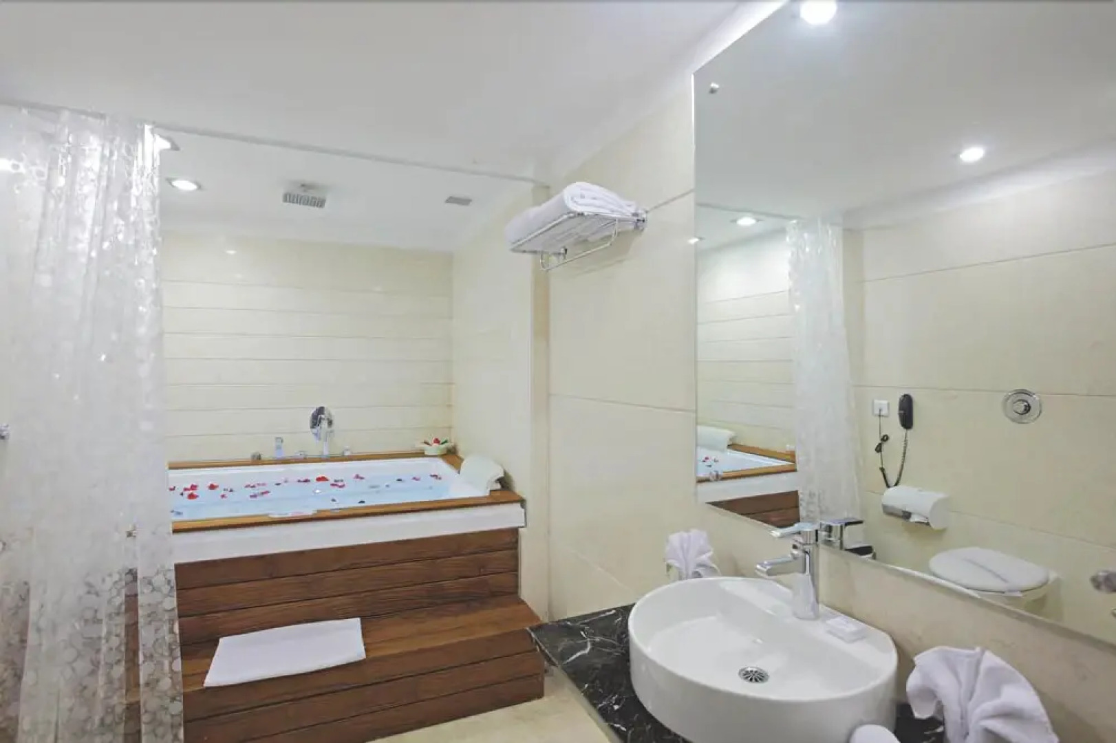 Country Inn & Suites By Carlson-Amritsar