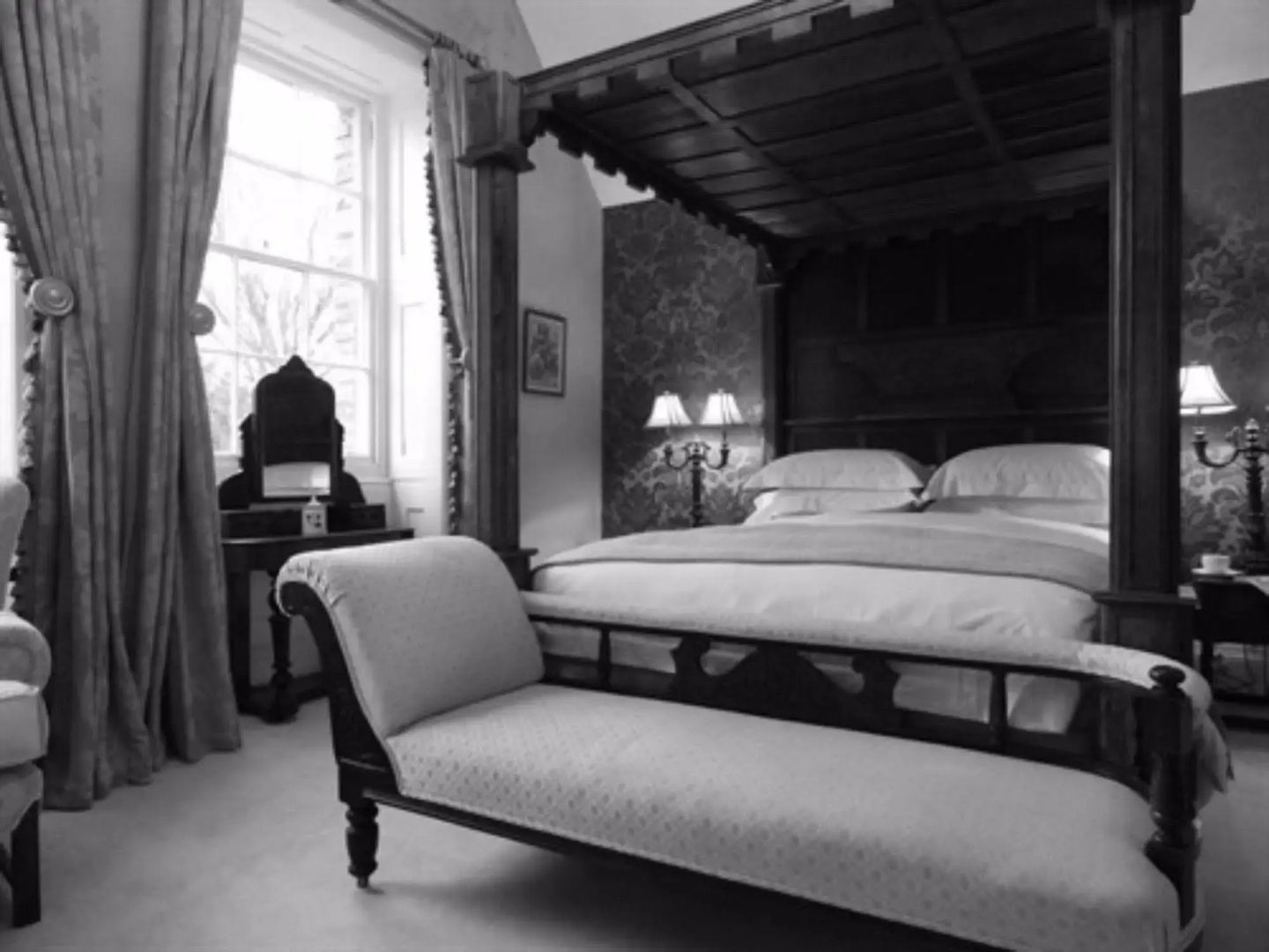 Westgate Manor