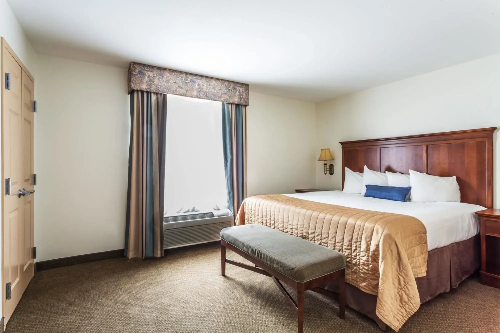 Saffron Inn & Suites